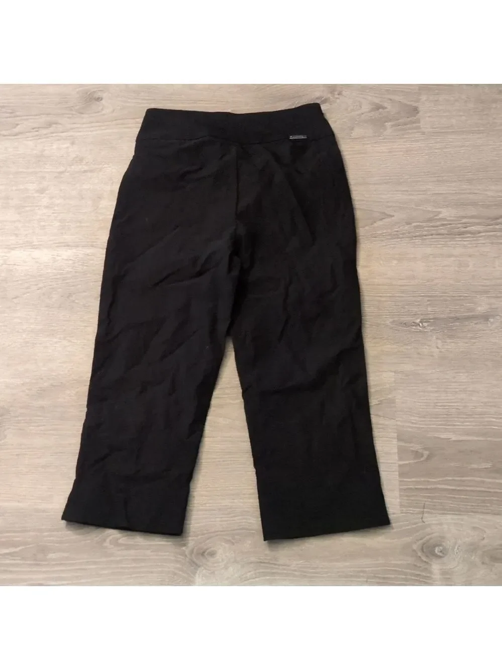 Joseph Ribkoff Black Capri Pull On Pants Size 6